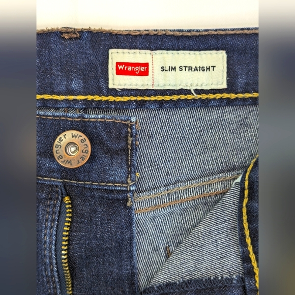 Wrangler Slim Straight Jeans, Men 36 x 32, 5-Pocket Med Wash High Rise - A25 - Picture 8 of 14